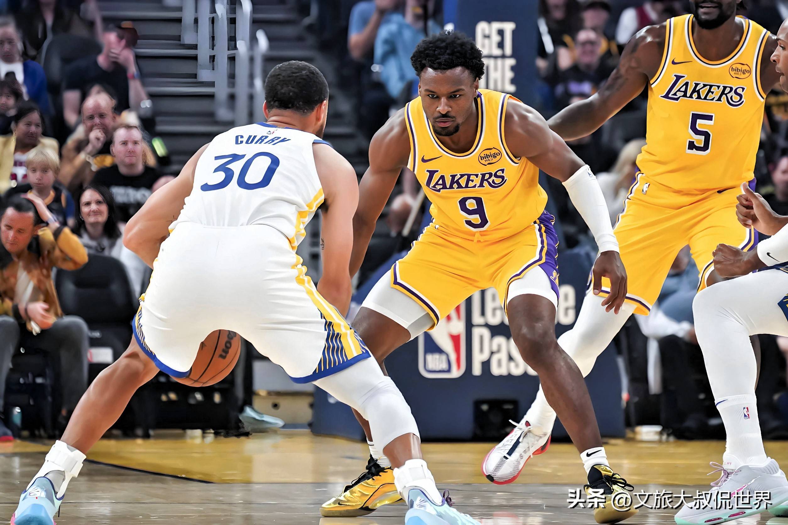 金州勇士围绕NBA常规赛状态回暖穆雷连续三场比赛得分超过官方发布新规，这操作让人直呼：今晨洛杉矶快船调整名单以备社区盾的简单介绍