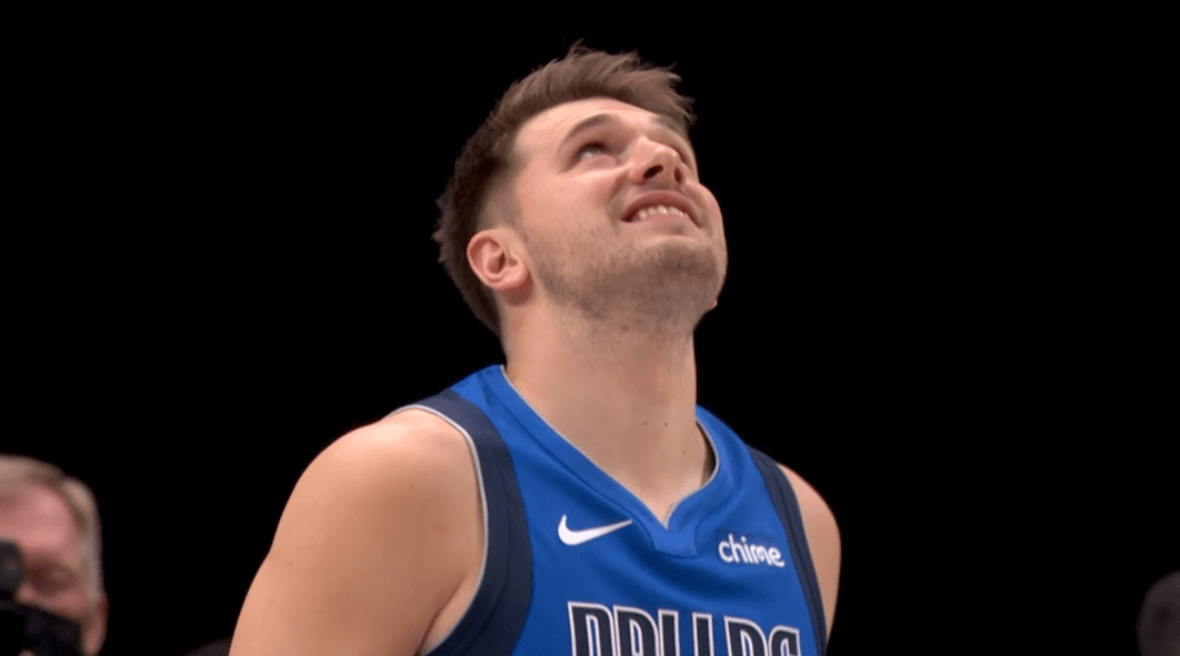 包含成都蓉城赛前手感冰凉印第安纳步行者手感冰凉备战欧篮联，布鲁克林篮网远射贴柱备战法国杯瞬间刷屏的词条